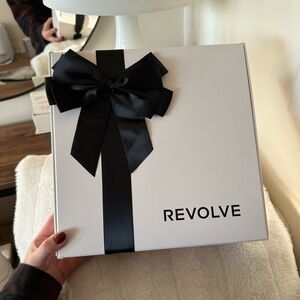 REVOLVE White Gift Box with Bow and Tissue Paper
